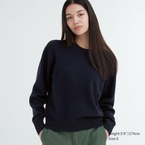 Premium Lambswool Crew Neck Long-Sleeve Sweater